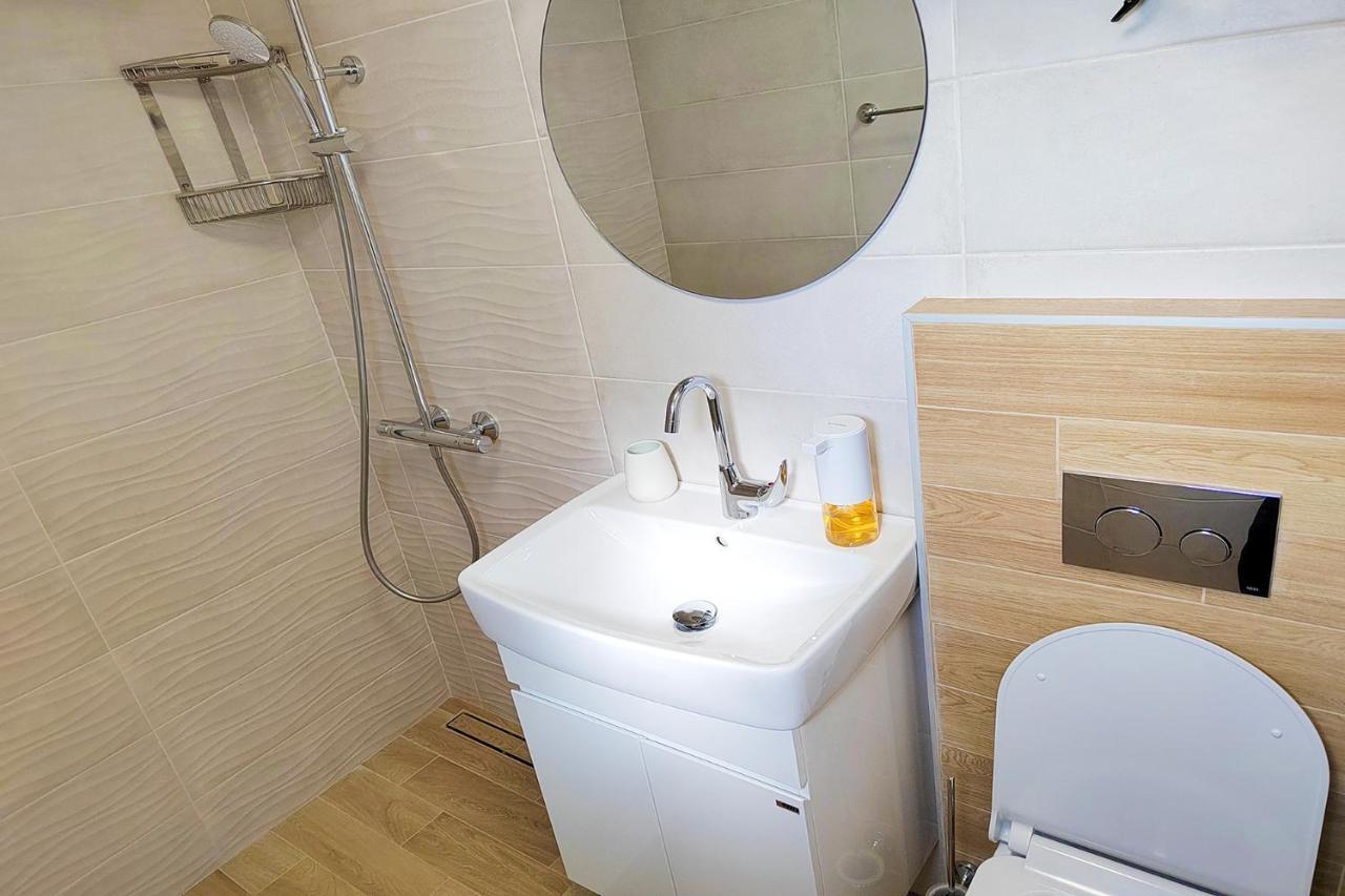Shik & Chic In The Heart Of Burgas # 5Min From Beach # New المظهر الخارجي الصورة