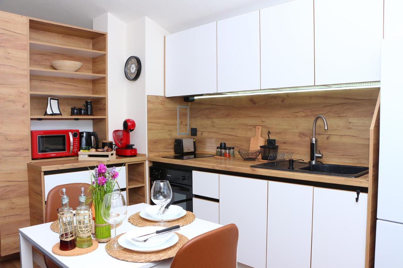 Shik & Chic In The Heart Of Burgas # 5Min From Beach # New المظهر الخارجي الصورة
