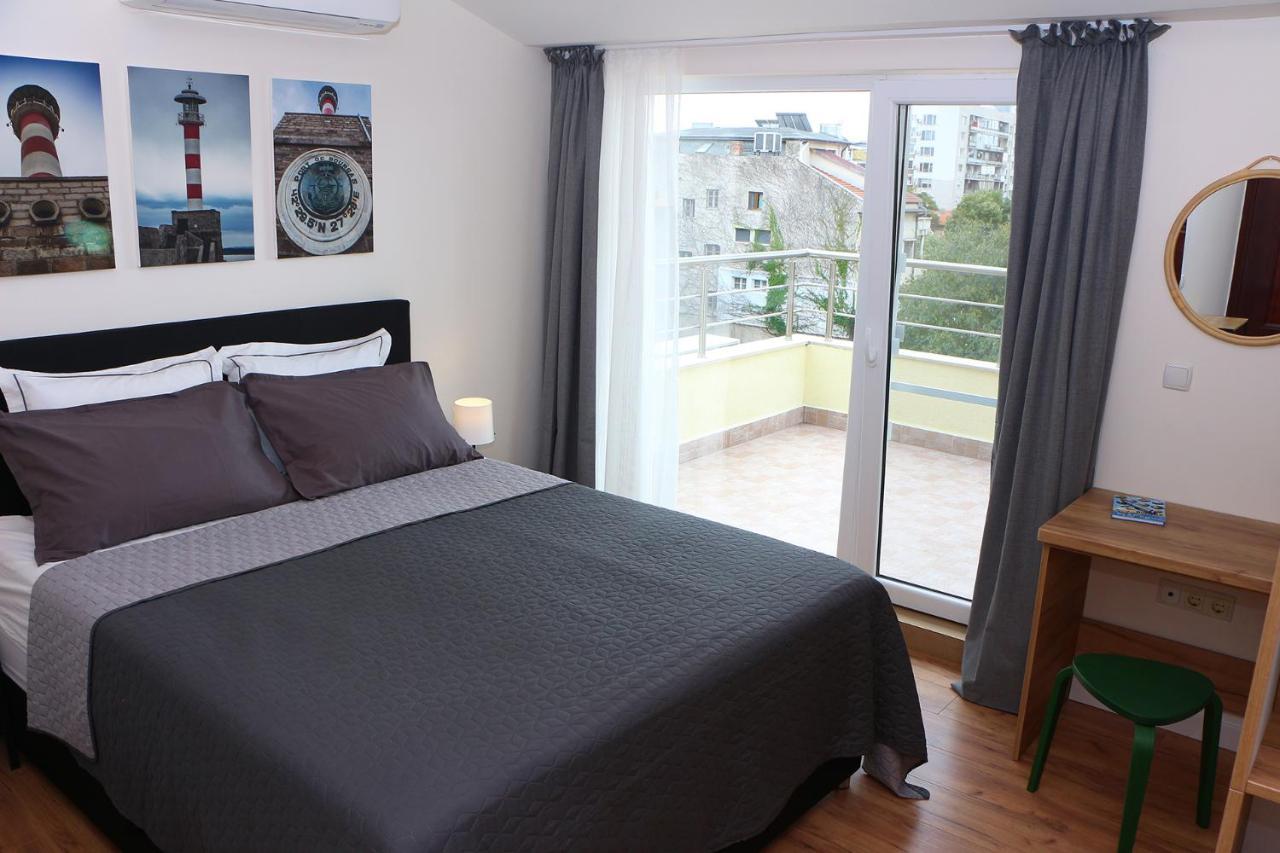 Shik & Chic In The Heart Of Burgas # 5Min From Beach # New المظهر الخارجي الصورة